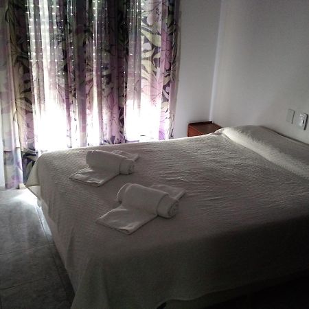 Hotel Hebron Termas de Río Hondo Extérieur photo