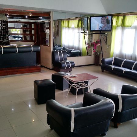 Hotel Hebron Termas de Río Hondo Extérieur photo